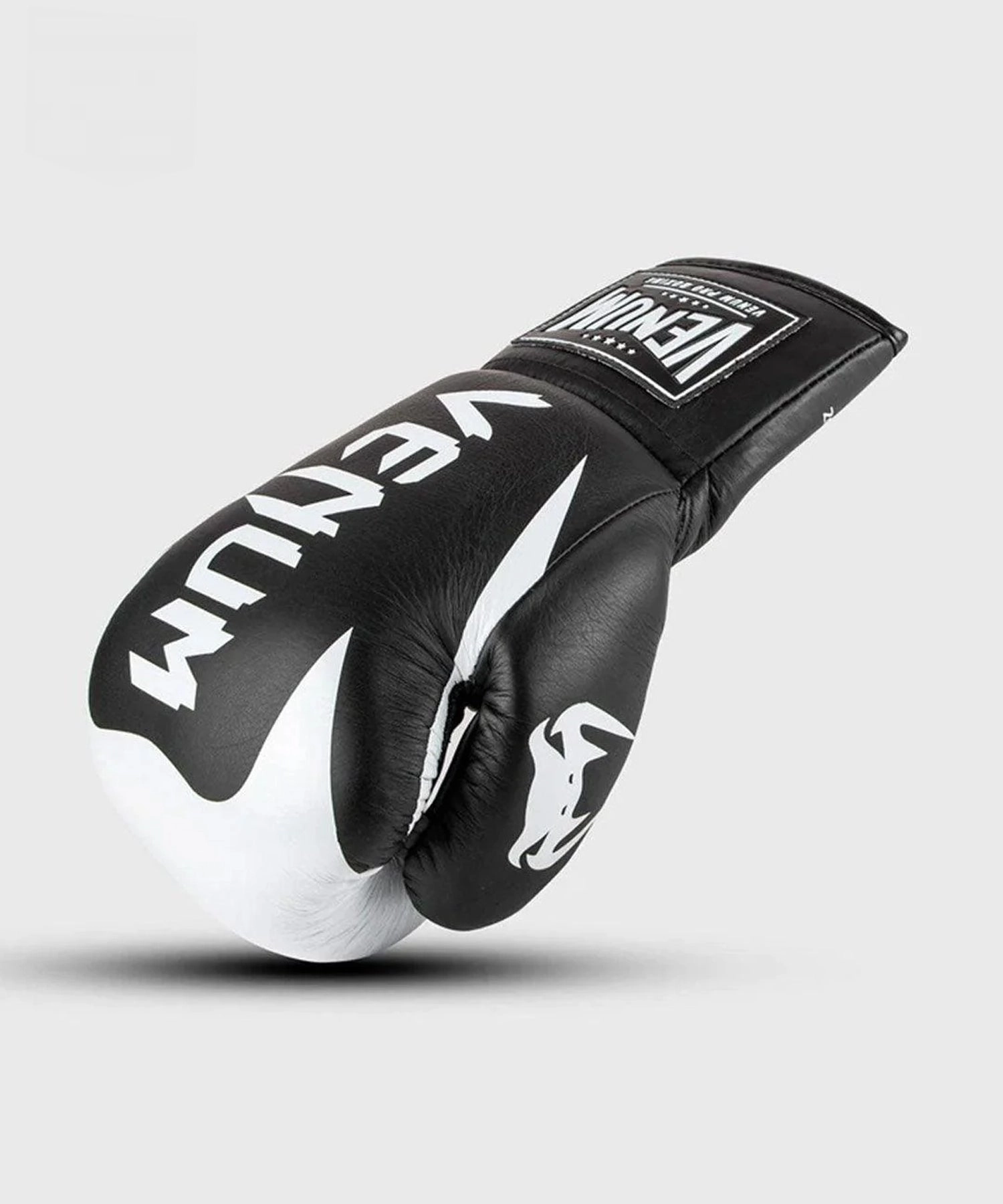 VENUM CUSTOM Hammer Pro Boxing with Laces
