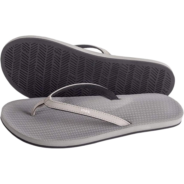 Women's ESSNTLS